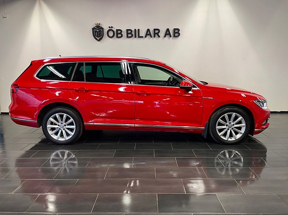 Volkswagen Passat 2 of 5