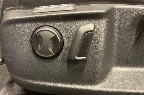 Volkswagen Passat 16 of 17