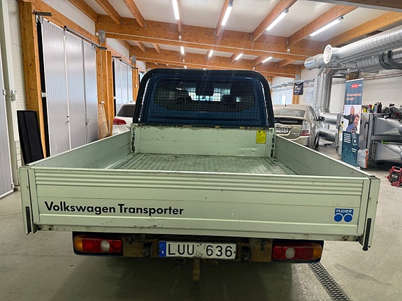 Volkswagen Transporter 13 of 15