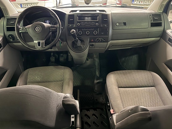Volkswagen Transporter 8 of 15