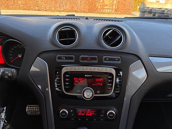 Ford Mondeo 20 of 30