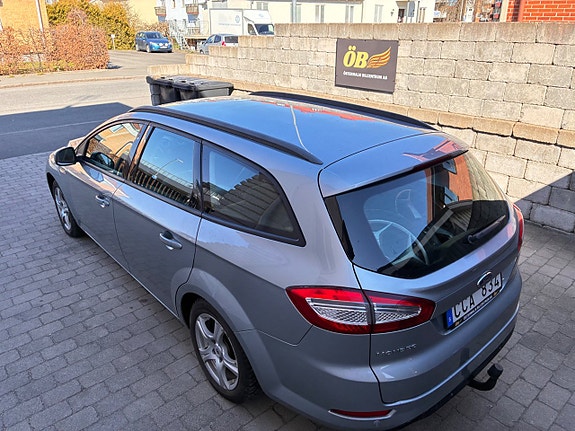 Ford Mondeo 10 of 30
