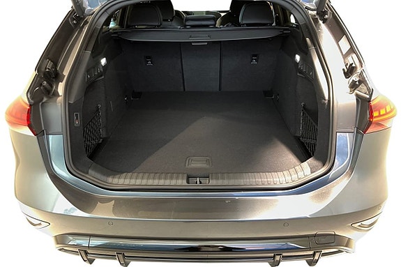 Audi A6 e-tron 9 of 16