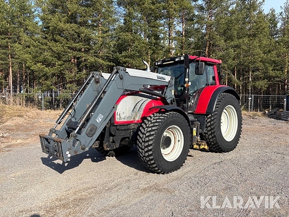 Traktor Valtra T202D med frontlastare