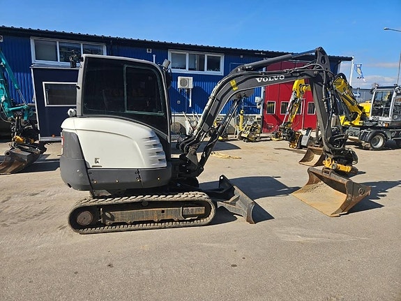 Volvo EC35c inkl RT & 3 skopor