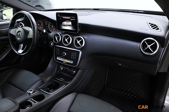 Mercedes-Benz A180 12 of 18