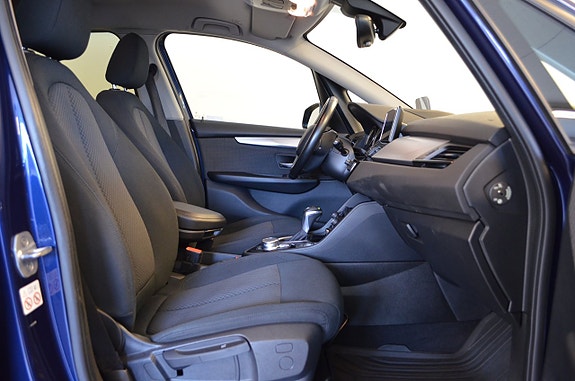 BMW 225xe 13 of 19