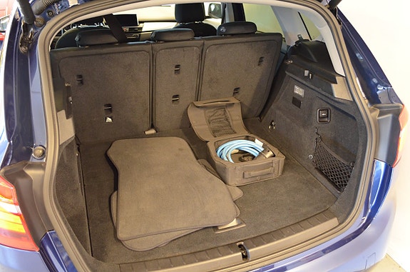 BMW 225xe 6 of 19