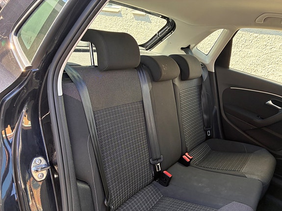 Volkswagen Polo 30 of 30