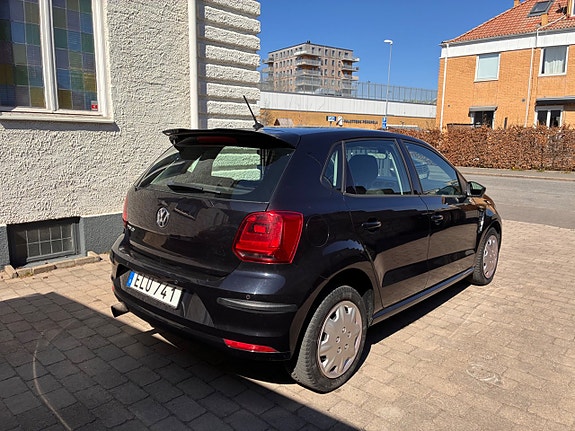 Volkswagen Polo 12 of 30