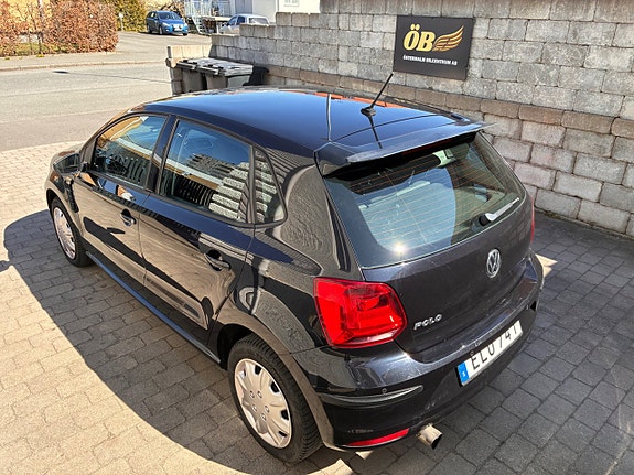 Volkswagen Polo 10 of 30