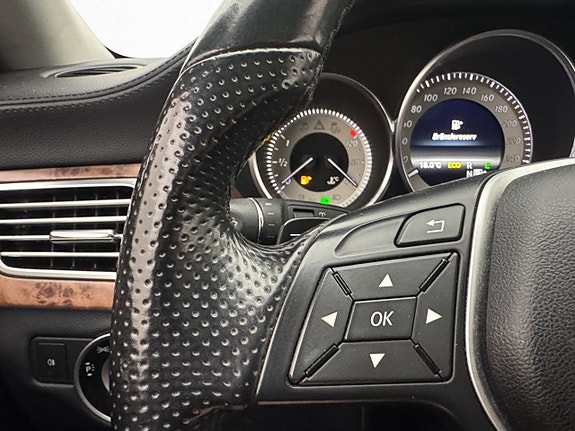 Mercedes-Benz CLS350 20 of 30