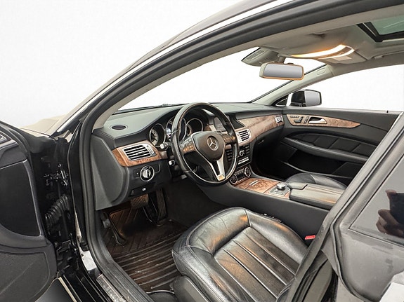 Mercedes-Benz CLS350 12 of 30