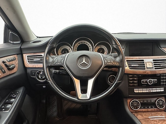 Mercedes-Benz CLS350 11 of 30