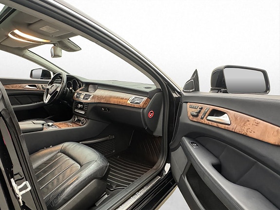 Mercedes-Benz CLS350 10 of 30