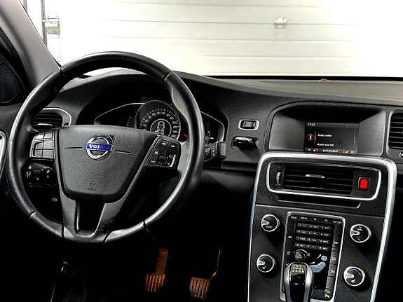 Volvo S60 14 of 17