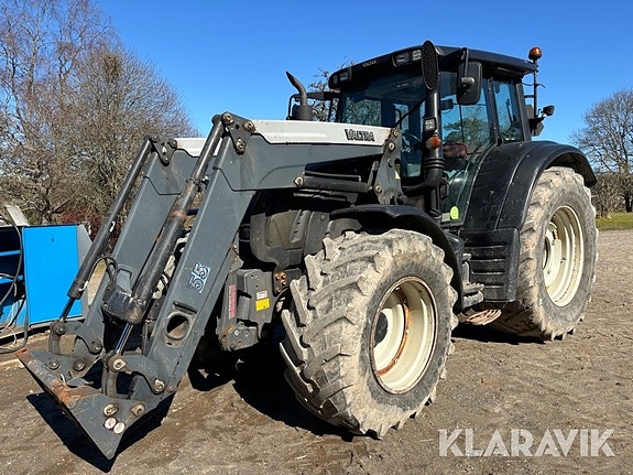Traktor Valtra N142