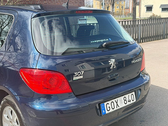 Peugeot 307 9 of 18