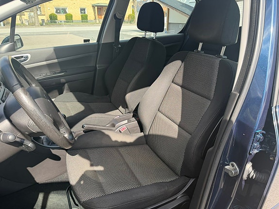 Peugeot 307 15 of 18