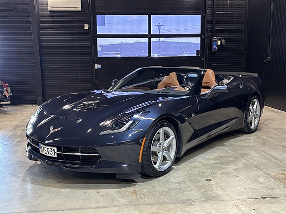 Chevrolet Corvette 3 of 5