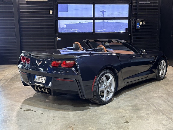 Chevrolet Corvette 10 of 27