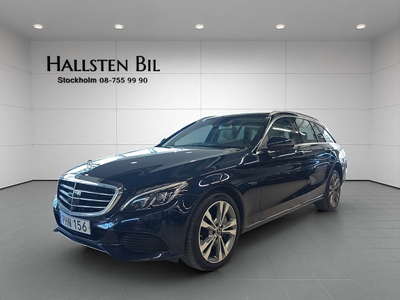 Mercedes-Benz C350 2 of 5