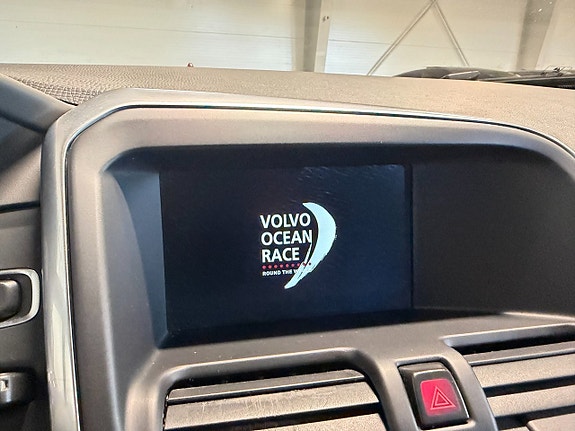 Volvo XC60 19 of 21