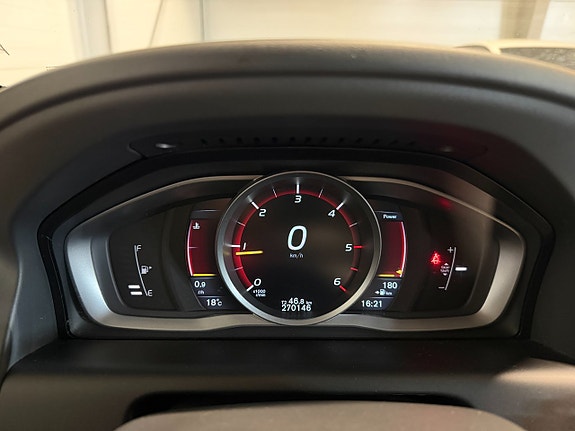 Volvo XC60 18 of 21