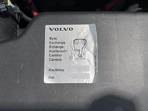 Volvo V40 Cross Country 28 of 30