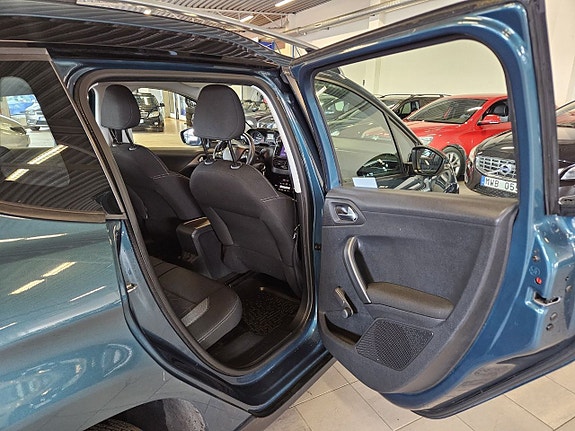 Peugeot 2008 14 of 18