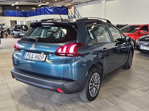 Peugeot 2008 4 of 5