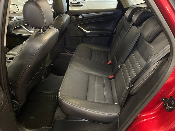 Ford Mondeo 8 of 13