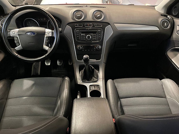 Ford Mondeo 12 of 13