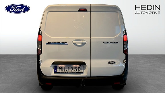 Ford E-Courier 7 of 9
