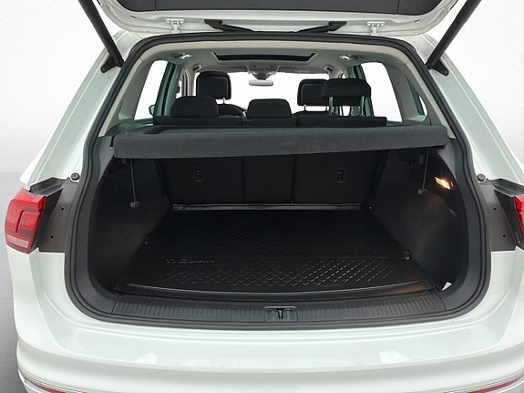 Volkswagen Tiguan 8 of 30