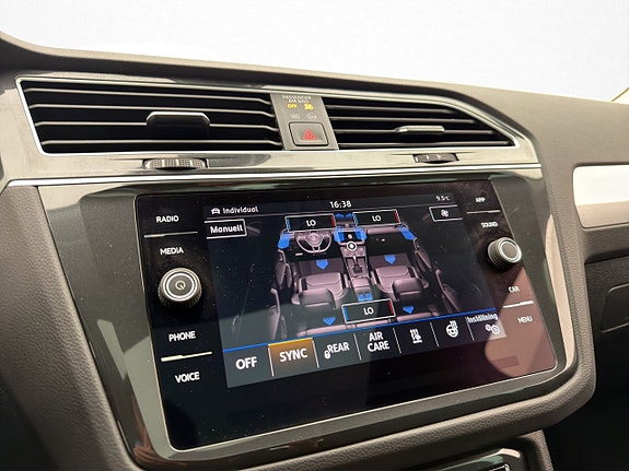Volkswagen Tiguan 17 of 30