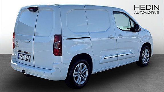 Toyota Proace City 2 of 5