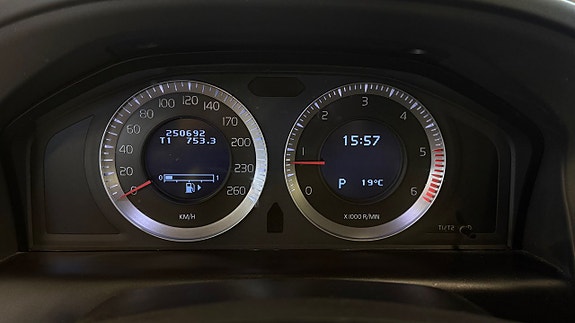 Volvo XC60 17 of 26