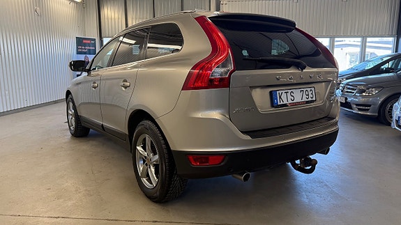 Volvo XC60 6 of 26