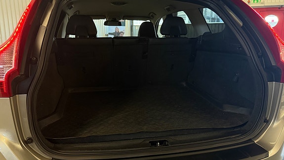 Volvo XC60 23 of 26