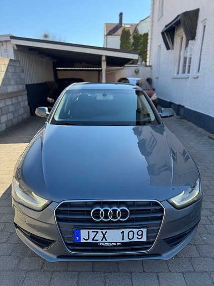 Audi A4 4 of 29