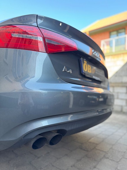 Audi A4 9 of 29