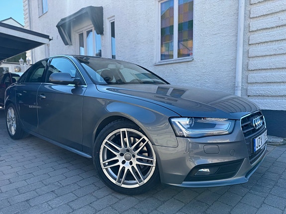 Audi A4 3 of 29