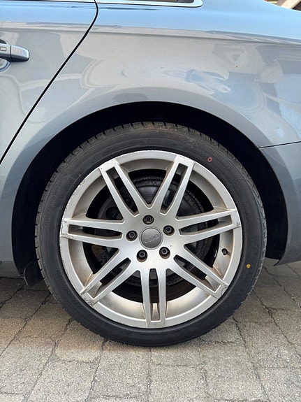 Audi A4 11 of 29