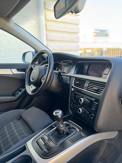 Audi A4 15 of 29