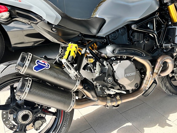 Ducati Monster 1200 S 9 of 14