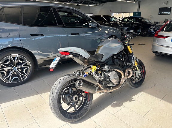 Ducati Monster 1200 S 7 of 14
