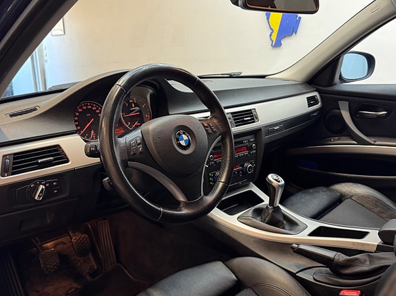 BMW 320d 9 of 23