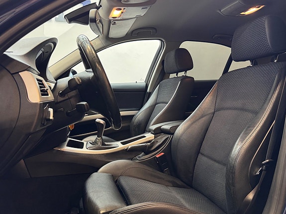 BMW 320d 11 of 23