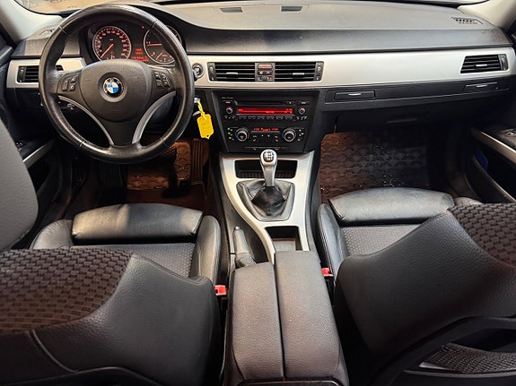 BMW 320d 17 of 23